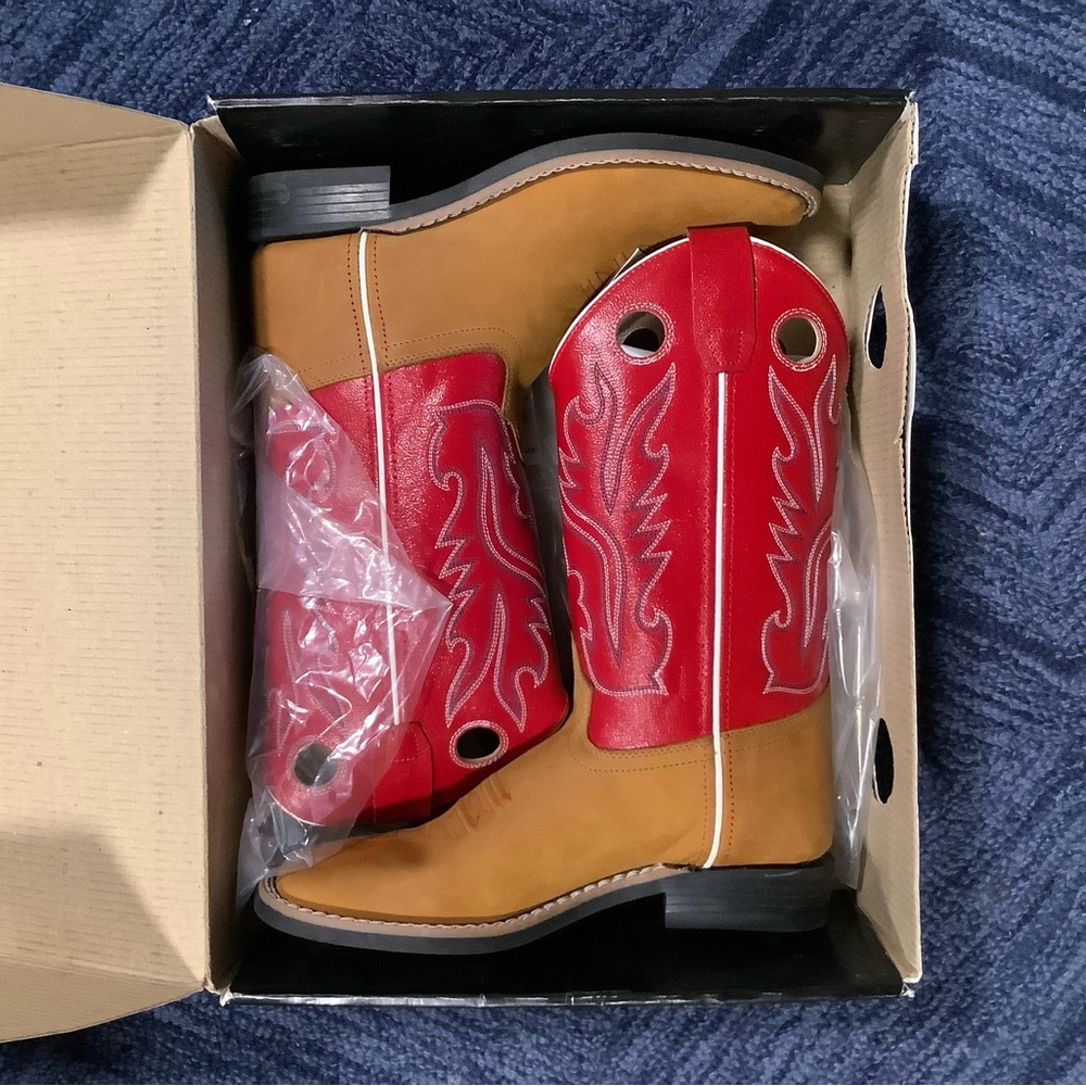 NIB Boys Old West boots size 6